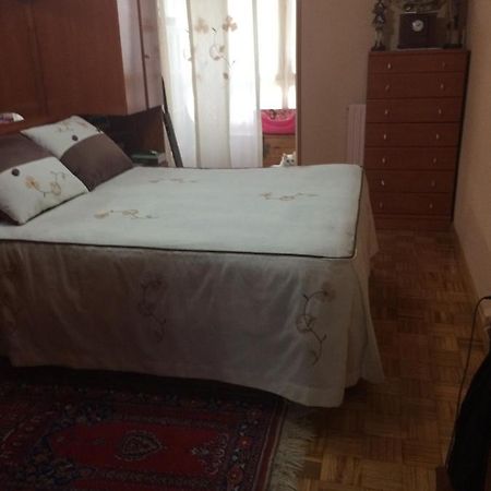 Alojamiento Nedymar Appartamento Oviedo Esterno foto