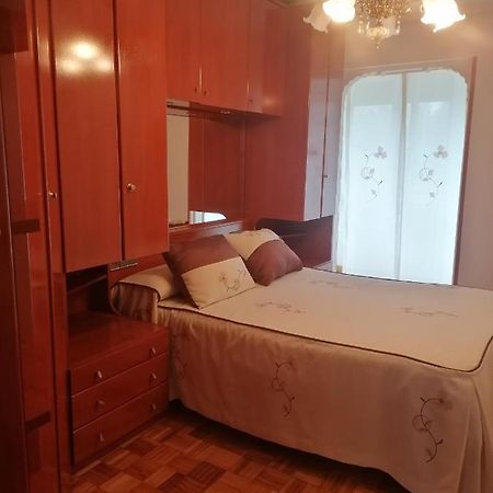 Alojamiento Nedymar Appartamento Oviedo Esterno foto