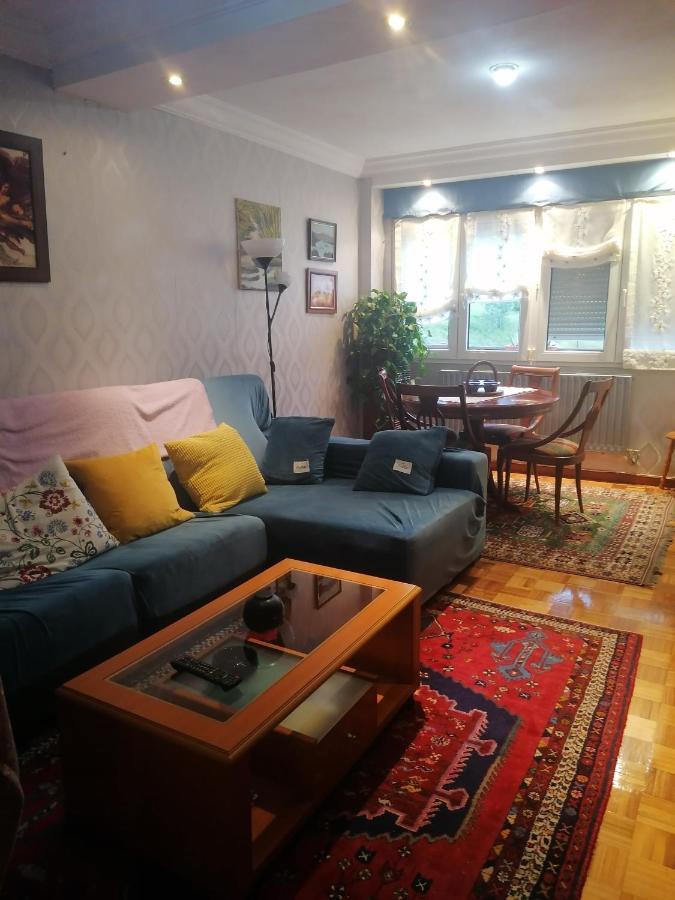 Alojamiento Nedymar Appartamento Oviedo Esterno foto